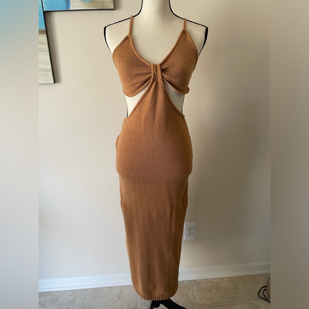 Brown dress
